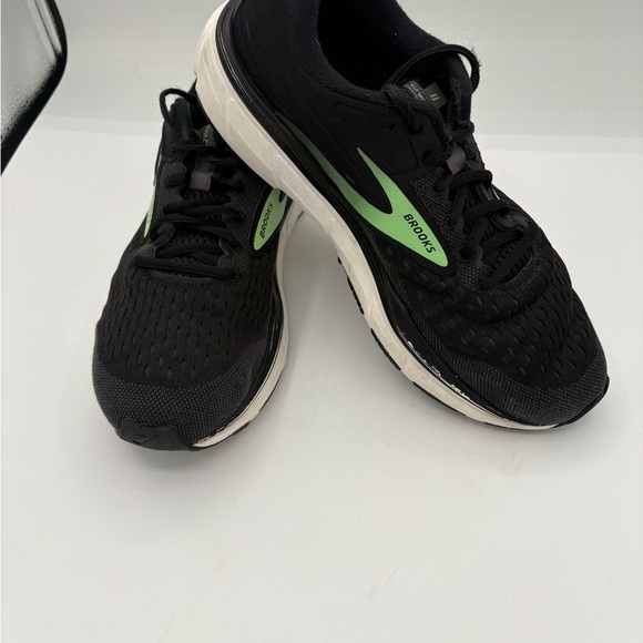 Brooks Men’s Running Shoes Size 10 1/2 - Picture 3 of 5